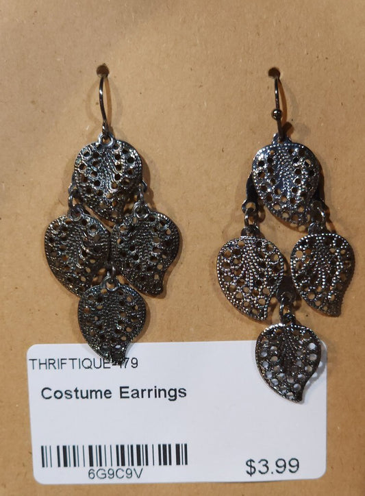 Metal Leaves Dangle Earrings