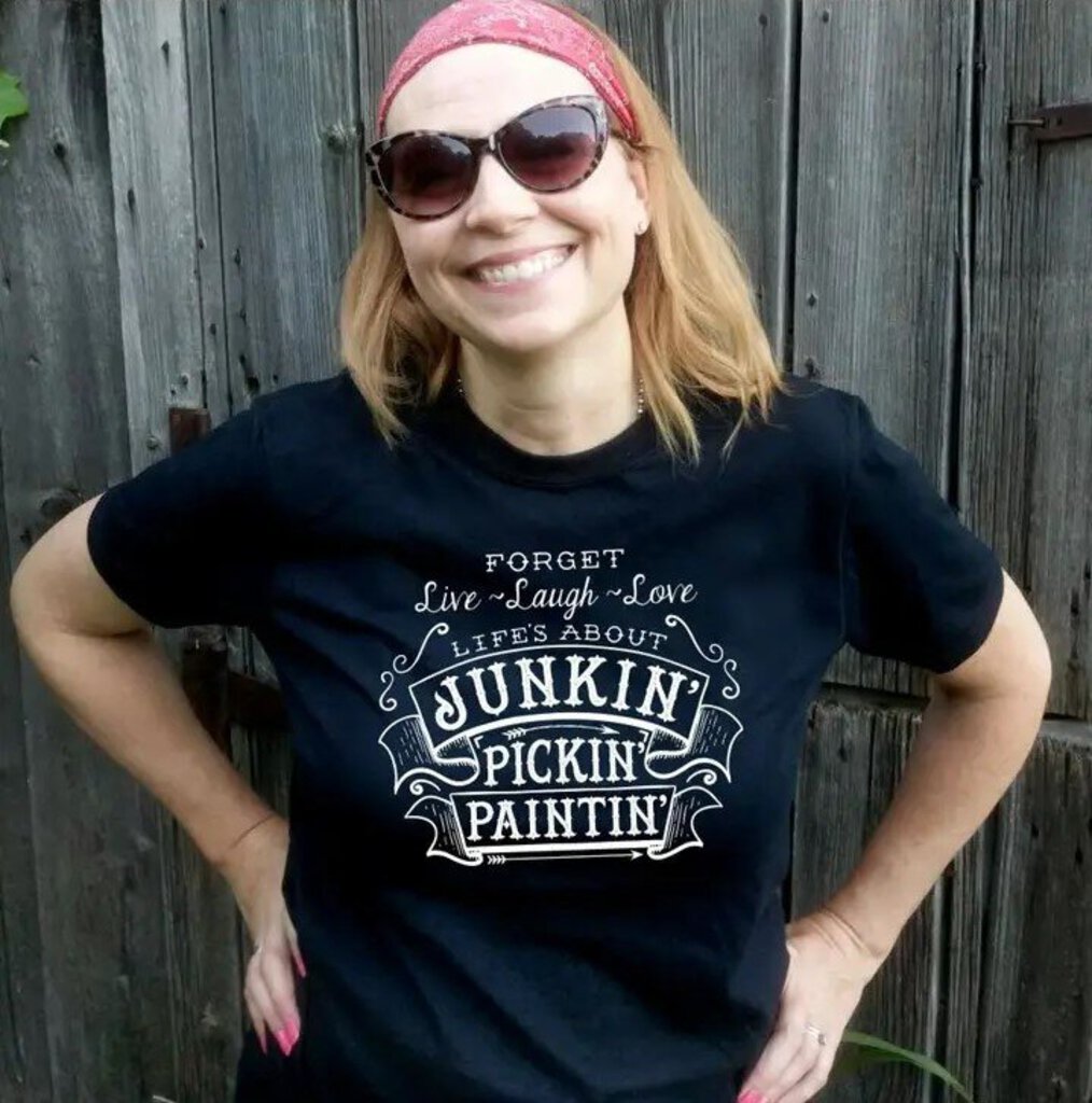 Life's About Junkin' Pickin' and Paintin' Unisex | Black X Large